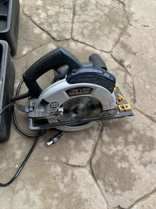 GMC R13UL 7-1/4" Red Eye Laser Guided Circular Saw 13 Amp - Picture 1 of 15