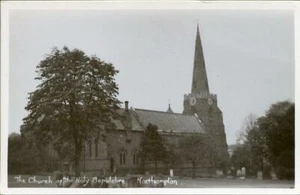 REAL PHOTO POSTCARD OF HOLY SEPULCHRE CHURCH, NORTHAMPTON, NORTHAMPTONSHIRE - Picture 1 of 2