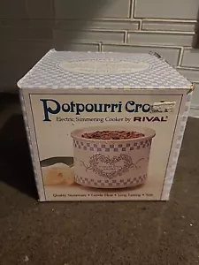 Vintage Rival Potpourri Mini Crock Pot Blue Heart Country Cottage Floral #3206 - Picture 1 of 8