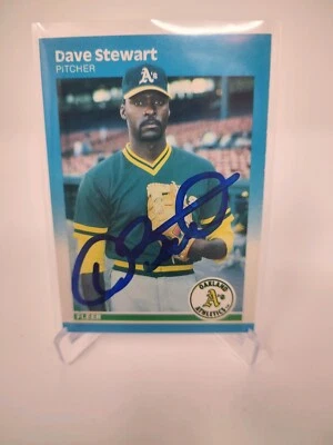 1987 Fleer Dave Stewart Autographed Card BUF - Image 1 of 2