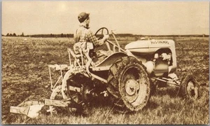 c1950s ALLIS-CHALMERS TRACTORS Advertising Postcard "MODEL B TRACTOR" Unused - Imagen 1 de 2