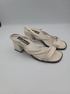 Unlisted Kenneth Cole Damen-Riemchensandalen Schuhgröße 7,5 weiß Vintage 90er - Bild 1 von 8