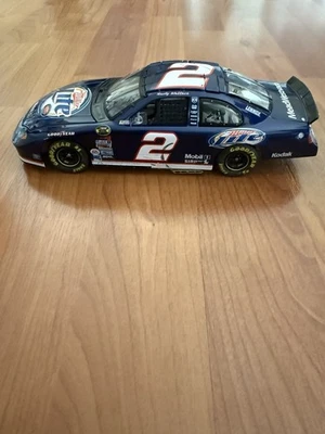 2004 Intrepid Rusty Wallace #2 Miller/Martinsville/Raced Win Version /240 1:24 - Изображение 1 из 4