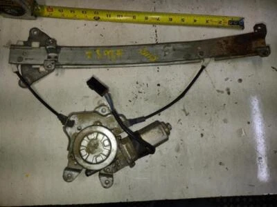 1990 NISSAN MAXIMA ПРАВЫЙ РЕГУЛЯТОР ЗАДНЕГО СТЕКЛА - Изображение 1 из 3