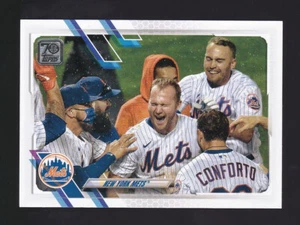 2021 Topps Series 2 #555 NEW YORK METS Team Card PETE ALONSO & MICHAEL CONFORTO - Picture 1 of 2