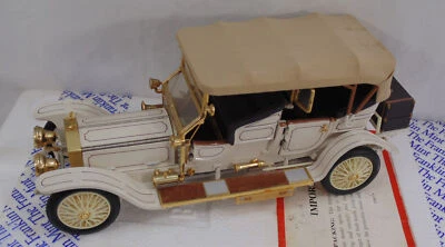 Franklin Mint 1911 Rolls Royce Tourer 1/24 Diecast Car White & Gold  - Image 1 of 4