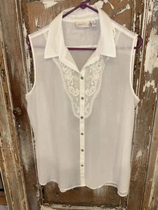 Chico’s Sheer Cream Sleeveless Blouse with Lace Detail Button Down Size 3 Chico - Picture 1 of 11
