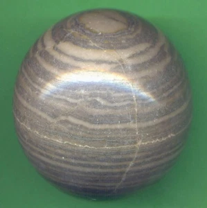 49 mm Holz Jaspis Kugel + Ständer Serpenggiante Marmorkugel Reiki / Heilung (19 g) - Bild 1 von 4