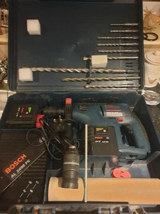 BOSCH GBH 24 VFR CORDLESS SDS HAMMER DRILL KIT CHARGER 24v 3.0Ah 1.7Ah BATTERY - Picture 1 of 16