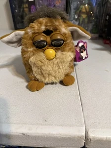 Furby Vintage (RARO) 1999 Marrone Tigre Rigato Etichette Originali Non Funzionante!! Leggi - Foto 1 di 2