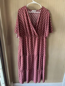 Women’s Plus Size Long Polka Dot Dress Size 18 - Picture 1 of 6