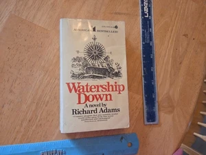 Watership Down by Richard Adams - 1975 Avon Paperback - Bild 1 von 11