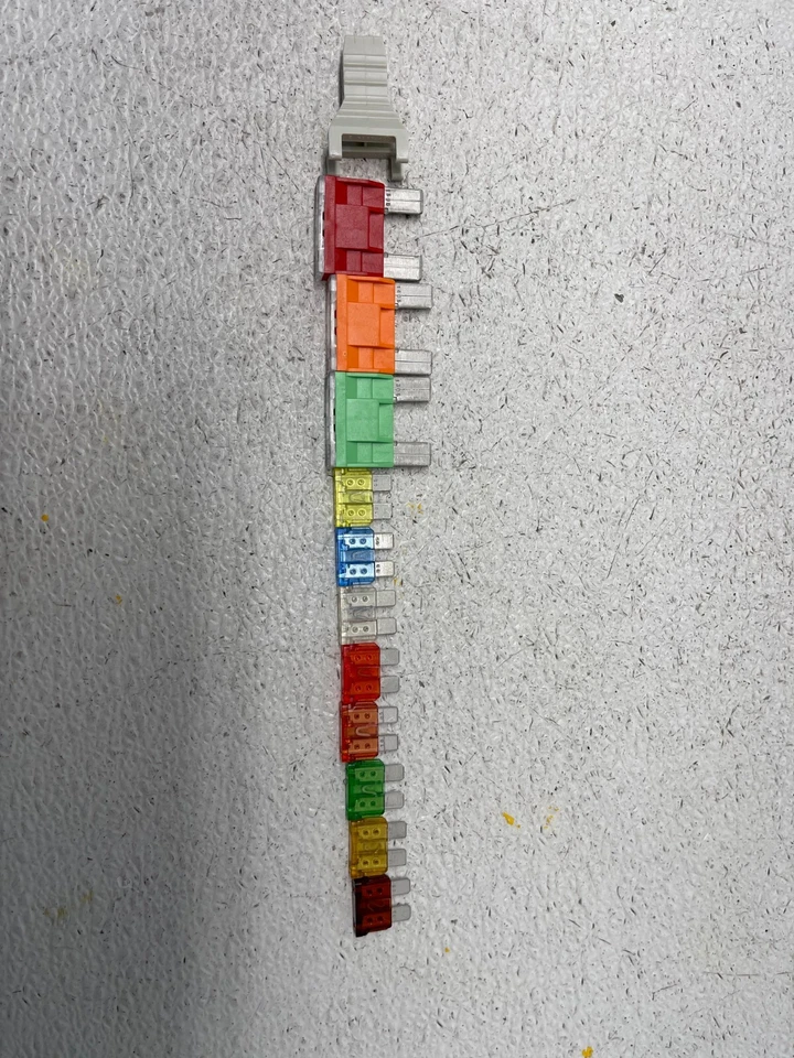 Mercedes Benz E350 2004 2005 2006 kit de fusibles con extractor OEM Foto 1 de 4