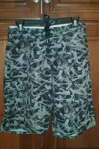 Wicked Matix Progress Armee Boardshorts 30 EUC - Bild 1 von 11