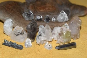 Racimos y puntos de apofilita SM, cristal de carbono tibetano, stibnita, parque de cristal - Imagen 1 de 7
