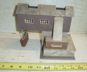 OLD VINTAGE Train Village Building Grain Loading Plastic HO & S Gauge - Picture 1 of 5