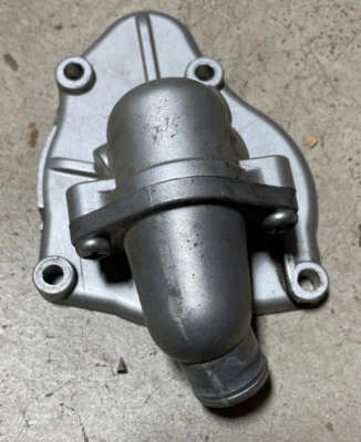 Mangueira termostática 2007 Suzuki Boulevard s50 caixa bomba de água - Imagem 1 de 2