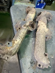 1973 Pontiac 350-400 Exhaust Manifold’s 490-142-2 - Picture 1 of 14