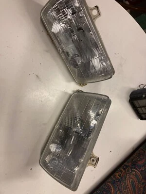 pair 1987 VOLKSWAGEN Golf Jetta Headlight Assemblies used Glass Lens - Image 1 of 4