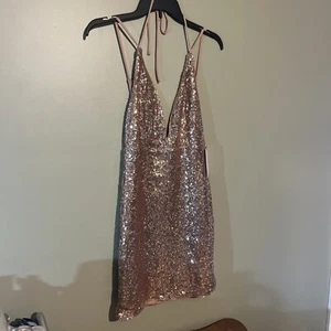 Women’s Sequin Halter Dress By Hello Molly Size 10 - L67 - Picture 1 of 8