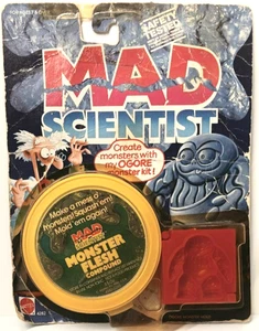 Mad Scientist Ogore Monster Flesh Compound & Mold On Rough Card Mattel 1986 - Bild 1 von 3