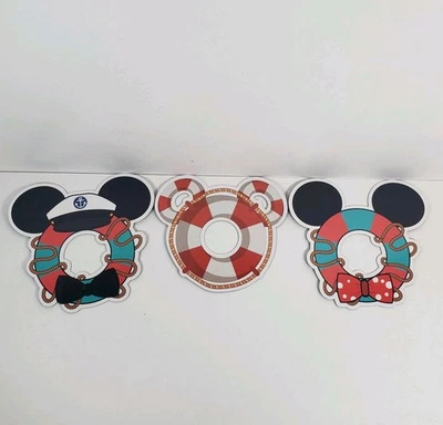 Juego de tres anillos de balsa salvavidas Mickey con imanes para puerta de cabina Disney Cruise Line Foto 1 de 4