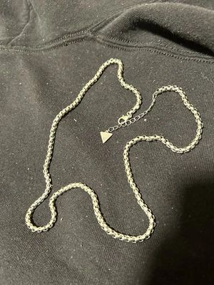 Collar para mujer GUESS de acero inoxidable Foto 1 de 3