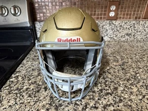 Riddell SpeedFlex Vegas Gold Full Size Gameday Football Helmet w/ Face mask - Picture 1 of 9