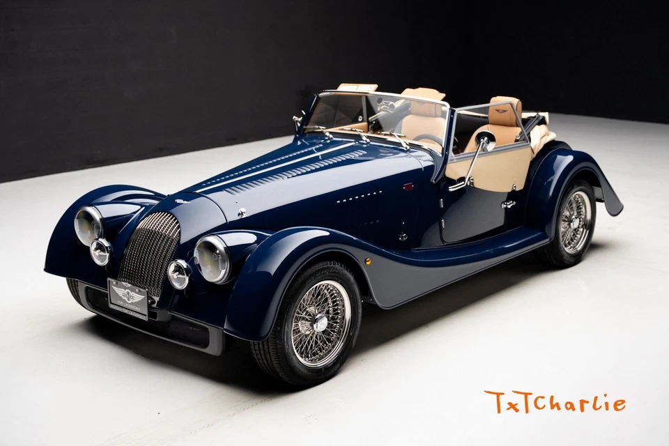 Morgan Plus Four Roadster 2025 Foto 1 de 4