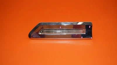 BMW 750 LUZ DE SETA PASSAGEIRO DIREITO 2009 2010 2011 2012 2013 2014 F01 740 - Imagem 1 de 4