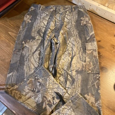 Vtg WALLS Outdoor Realtree Hardwoods Cargo Camo Hunting Pants Large - Image 1 of 4