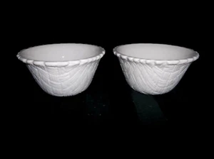 Indiana Glass Set of 2 Small Fruit/Dessert Bowls with Weavetex Pattern - Picture 1 of 5