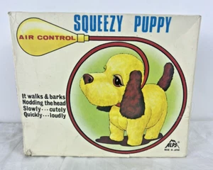 Vintage ALPS Squeezy Puppy Air Control Walks Barks Nods Head - Picture 1 of 8