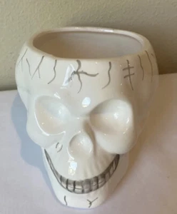 Royal Norfolk Skull Skeleton Ceramic Planter Bowl Dish Halloween White - Picture 1 of 6