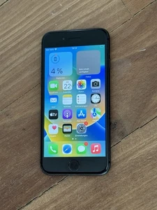 Apple iPhone 8 Schwarz 64GB Geprüft Händler Garantie Zustand Gut Volle Funktion - Bild 1 von 2
