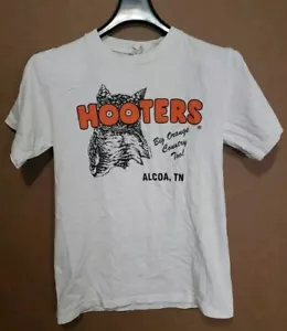 T-shirt Hooters vintage Aloca, TN Big Orange Country anche! Taglia S/P - Foto 1 di 5