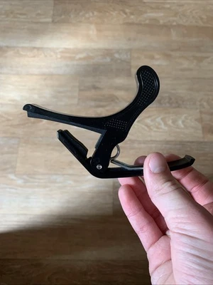 Guitar Capo (Useable On Acoustic Guitar, Electric Guitar And Ukulele) - Image 1 of 4