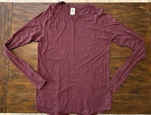 We the Free Burgundy Long Sleeve Tunic Length Shirt SP Thumbholes - Picture 1 of 9
