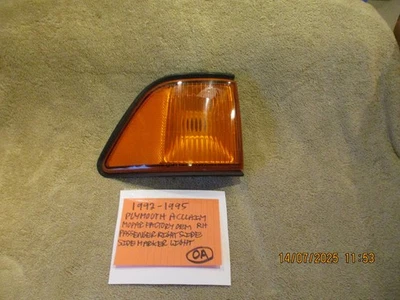 1992-1995 PLYMOUTH ACCLAIM MOPAR ПАССАЖИРСКИЙ БОКОВОЙ ГАБАРИТНЫЙ ФОНАРЬ БЕСПЛАТНАЯ ДОСТАВКА - Изображение 1 из 4