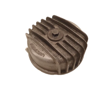 86-93 Yamaha XVZ13 Venture Royale XVZ 1300 oil filter cover - Image 1 of 4