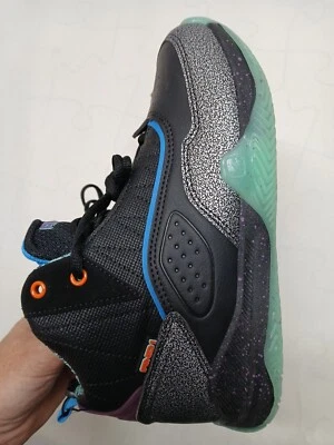 AND1 Niños Talla 5 Zapatillas Altas Zapatos de Baloncesto Negro Púrpura NUEVO Foto 1 de 4