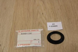 Kawasaki 92049-1181 Seal-oil NUEVO NUEVO genuino xn15924 - Imagen 1 de 2