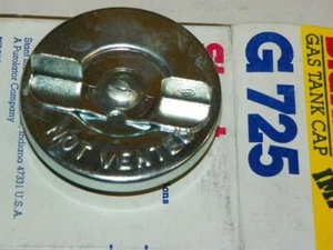 Stant Fuel Gas Cap G725 Fits Audi Chevrolet Dodge Plymouth VW 1968-1985 NOS - Picture 1 of 3