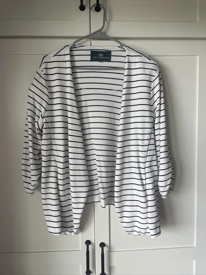 Tart Collections - Sudadera Blazer - 1X - Excelente Estado - Blanco/Negro Foto 1 de 4