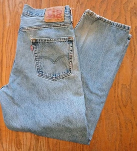Vintage Levis 550 Jeans Men 34x30 Blue Denim Relaxed Fit Y2k Light Wash Holes - Picture 1 of 14