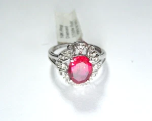 *NWT* 10k White Gold Lab Created 2.00 CT Oval Ruby and Diamond Halo Ring Sz 6.5 - Picture 1 of 8