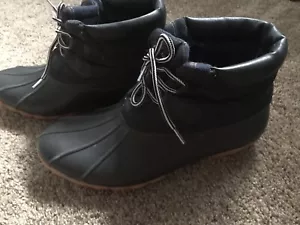 Sketchers Duck Boots Womens Size 9 - Picture 1 of 14