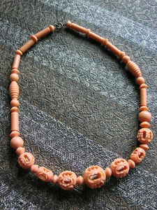 VTG 50s 60s Bakelite Faux Coral Necklace 16" Beads Carved Hollow - Picture 1 of 5