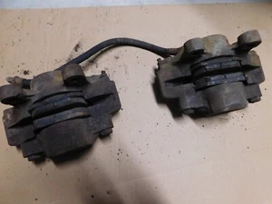 USED LOCKHEED FRONT BRAKE CALIPERS MAY SUIT TRIUMPH 2000 MK1 32445780 32445790 - Picture 1 of 13