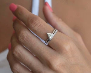 Anello di fidanzamento diamanti 1,50 carati trilioni taglio creato in laboratorio set oro bianco 14k - Foto 1 di 4